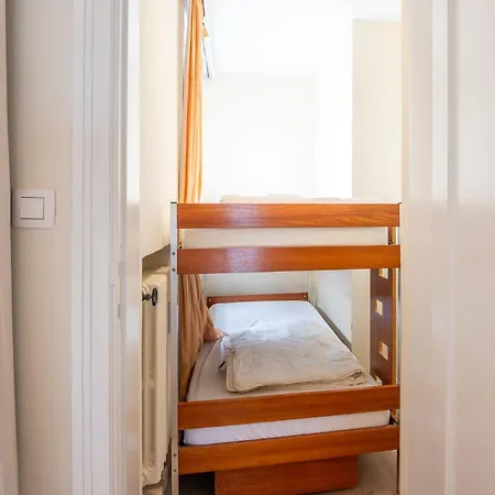 Charming With Sea View For 6 Ostende