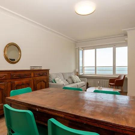 Charming With Sea View For 6 Ostende