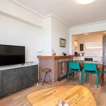Charming With Sea View For 6 Appartement Oostende