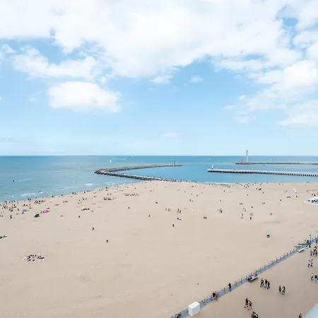 Charming With Sea View For 6 アパート